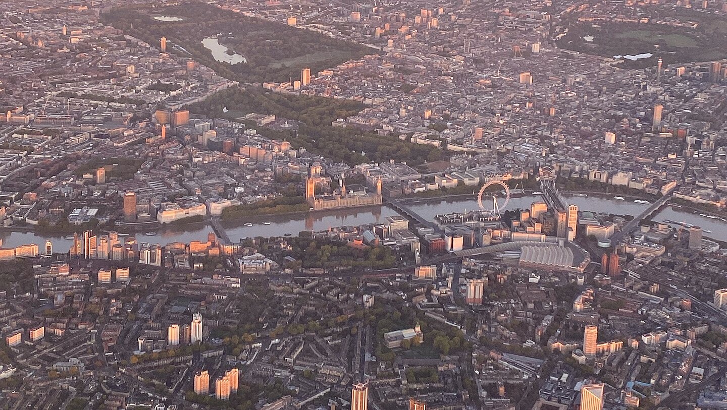 LondonEyeb